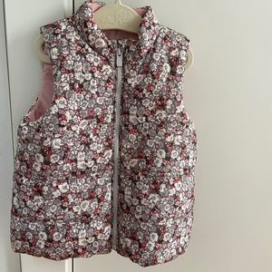 Baby Gap puffer vest, size 3T